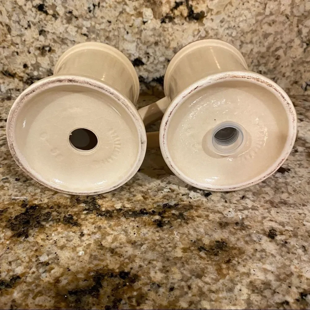 Pfaltzgraff Village Pattern Stove Top Salt Pepper Shaker Set Vintage 1970’s USA